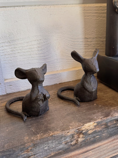 Cast Iron Mouse Figurines – Rustic Vintage Animal Sculptures for Desk or Shelf | Minimalist Industrial Home Decor Accents Set of 2