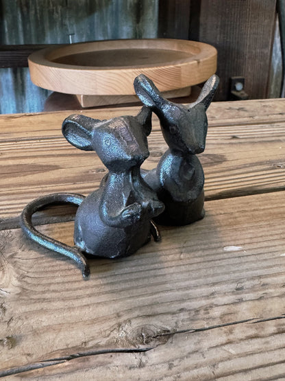 Cast Iron Mouse Figurines – Rustic Vintage Animal Sculptures for Desk or Shelf | Minimalist Industrial Home Decor Accents Set of 2