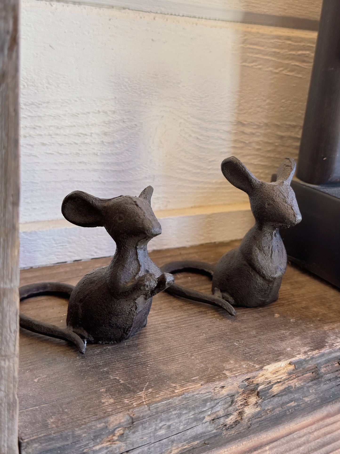 Cast Iron Mouse Figurines – Rustic Vintage Animal Sculptures for Desk or Shelf | Minimalist Industrial Home Decor Accents Set of 2