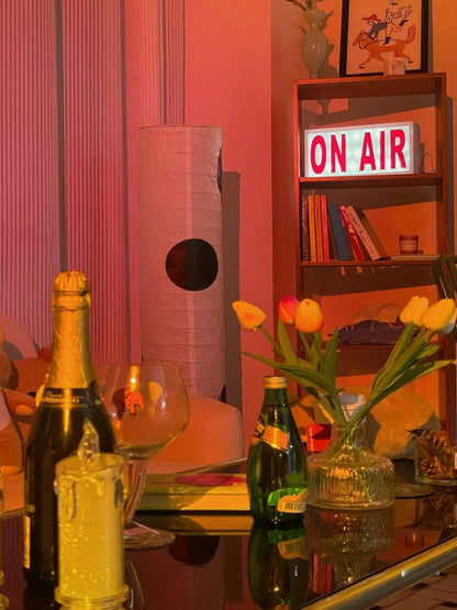 On Air Sign Retro Lightbox Table Lamp – Vintage Vibes, Modern Glow