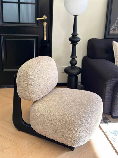 Modern Bouclé Lounge Chair – Plush Upholstered Accent Chair with Wood Base & Pillow for Living Room or Bedroom