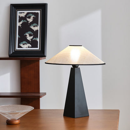 Minimalist Black Table Lamp with Linen Shade – Modern & Timeless