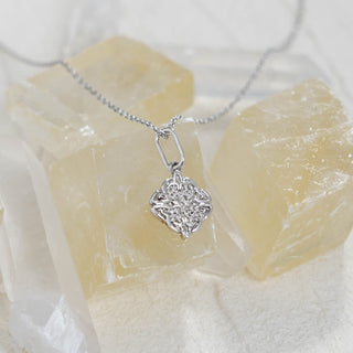 Dara Celtic Knot Pendant Necklace