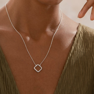 Hammered Capture Chain Necklace