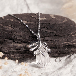 Mistletoe Droplet Crystal Pendant Necklace